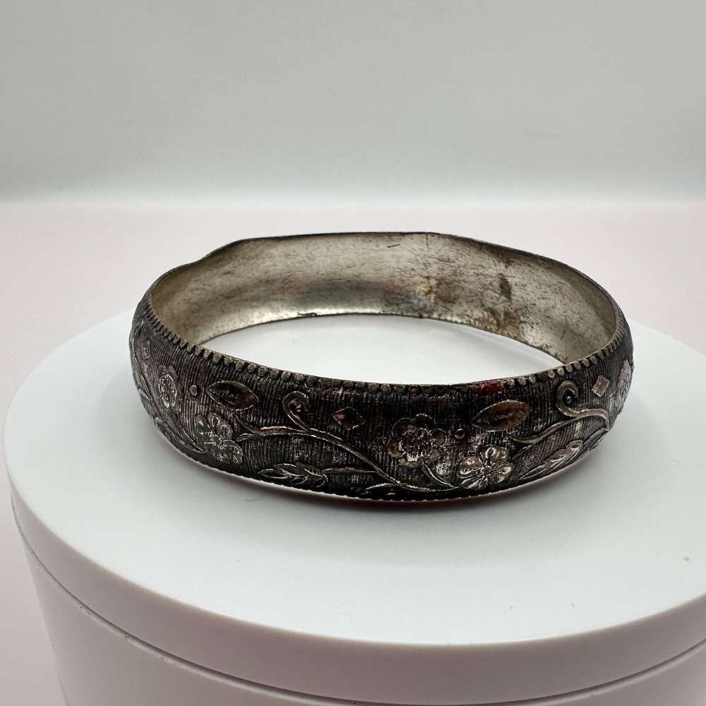 Vintage Y2K Silver Tone Bangle Bracelet Floral Etched Boho Statement Jewelry